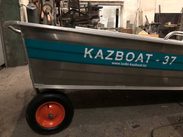 Лодка Kazboat - 37